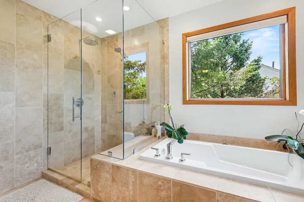 7417 Old Lantern Drive SE Gaines Charter Township MI 49316