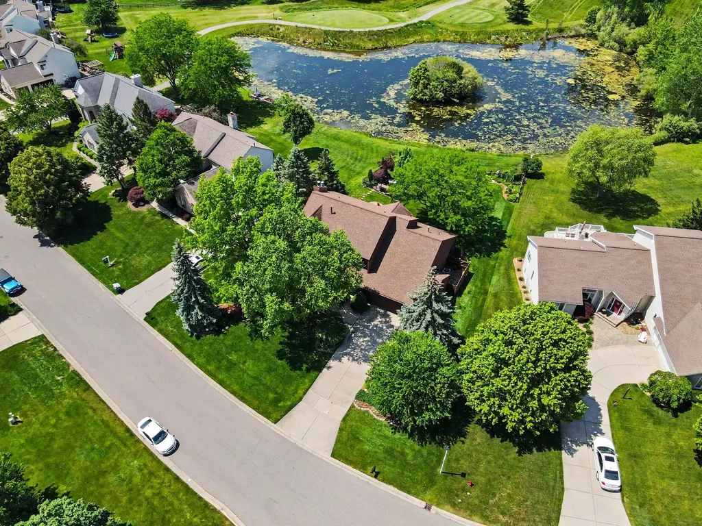 7417 Old Lantern Drive SE Gaines Charter Township MI 49316