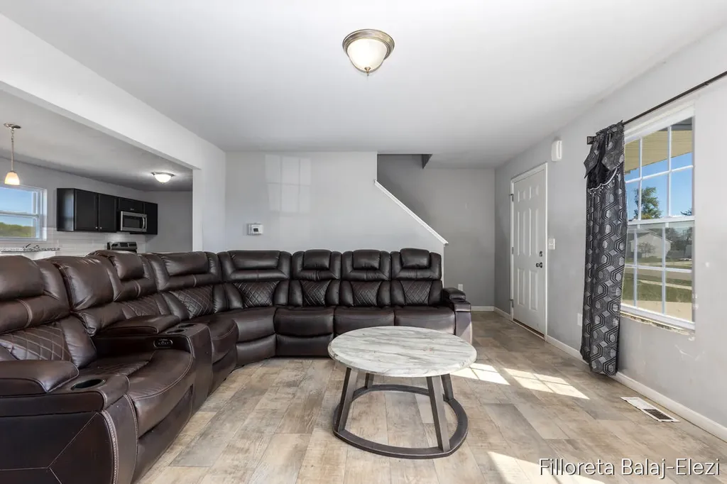 467 Oak View Drive Middleville Village MI 49333