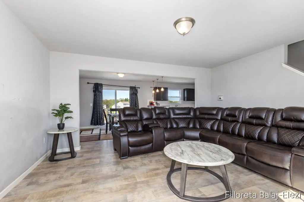 467 Oak View Drive Middleville Village MI 49333