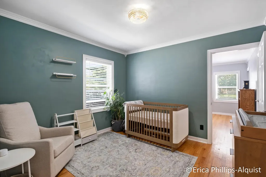 2142 Emerald Avenue NE Grand Rapids City MI 49505