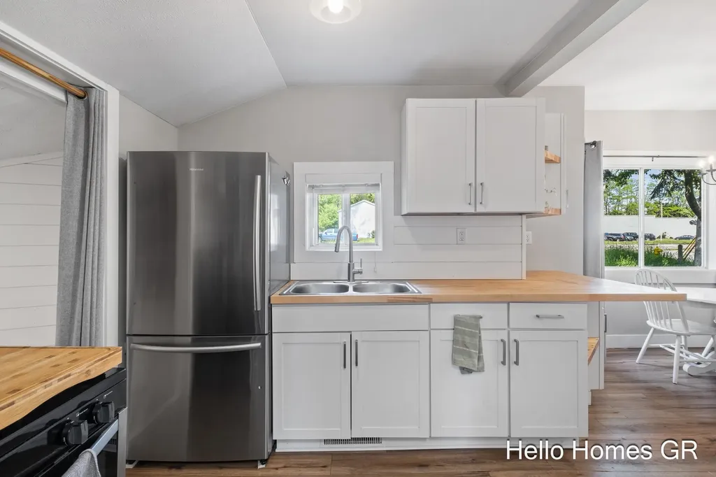 242 Matilda Street NE Grand Rapids City MI 49503