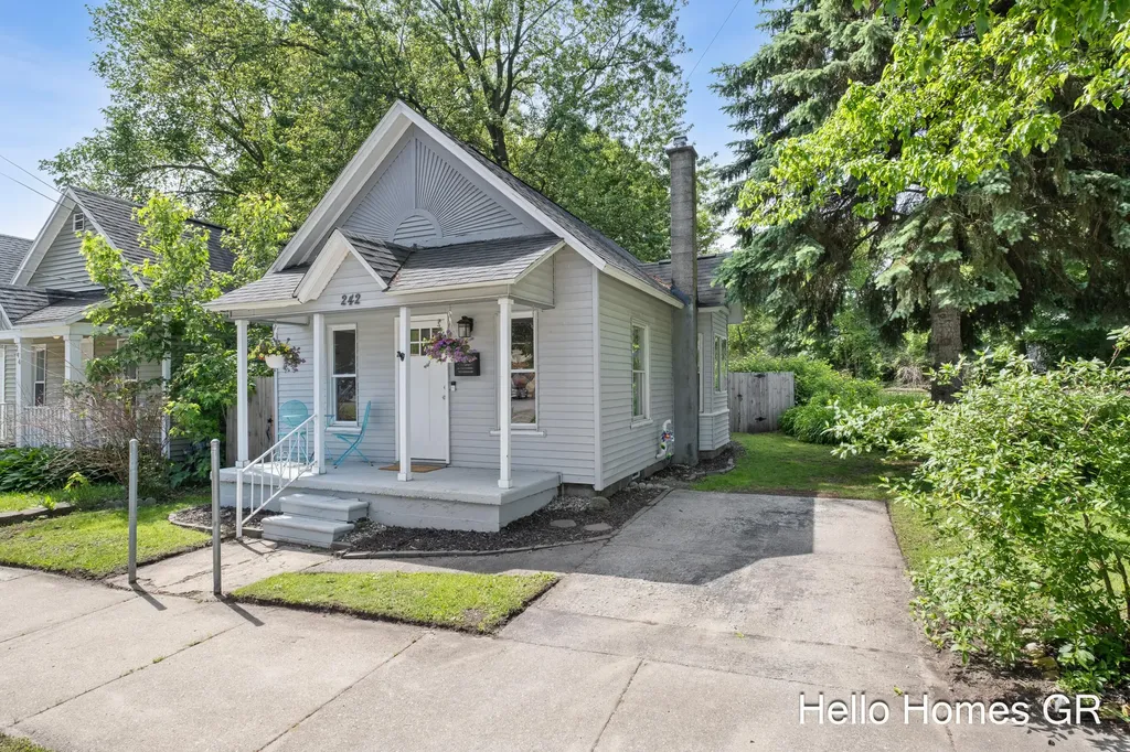 242 Matilda Street NE Grand Rapids City MI 49503