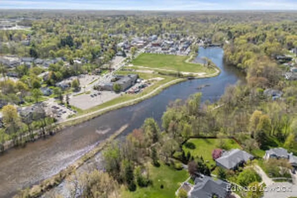 383 Rogue River View Drive NE Rockford City MI 49341