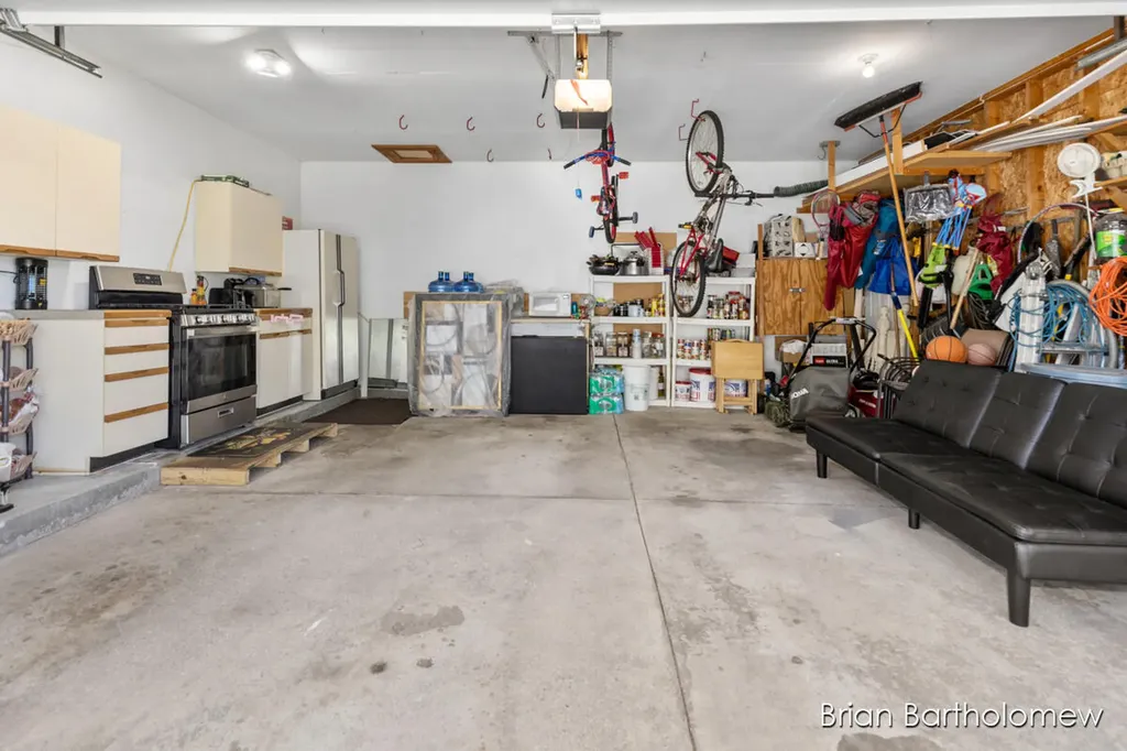 2657 Leffingwell Avenue NE Grand Rapids Charter Township MI 49525
