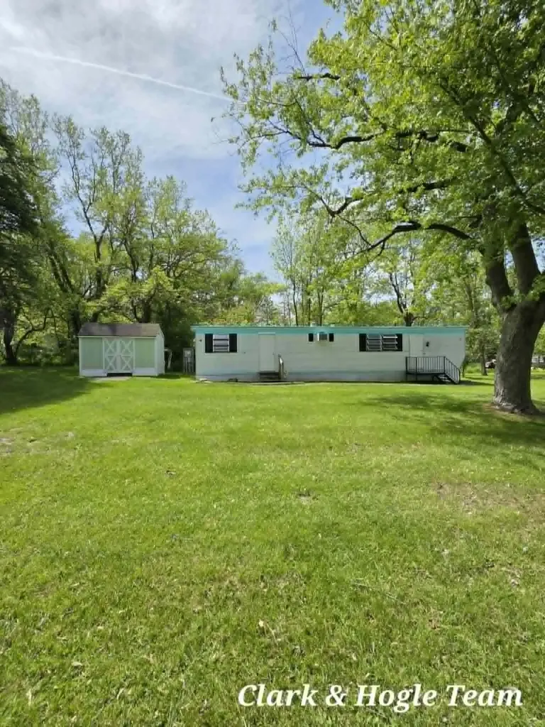 8386 Willow Drive Lyons Township MI 48851