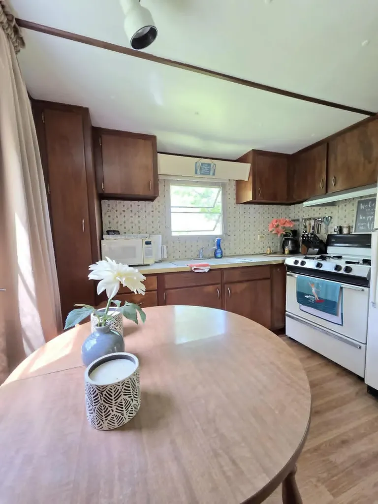 8386 Willow Drive Lyons Township MI 48851