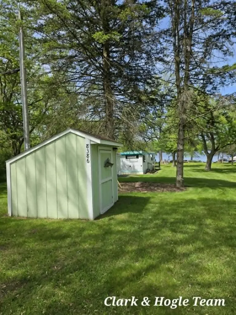 8386 Willow Drive Lyons Township MI 48851