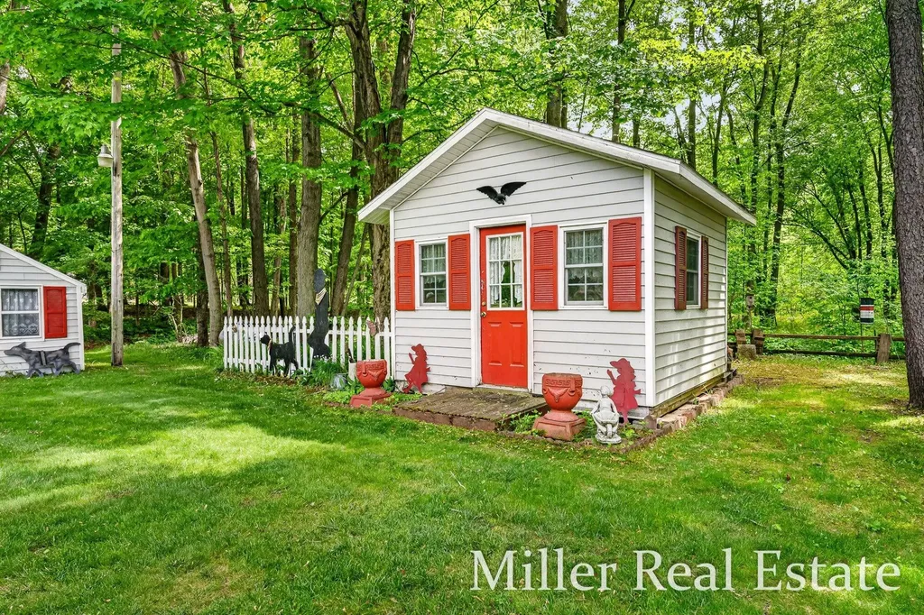 2801 Lower Lake Road Carlton Township MI 49058