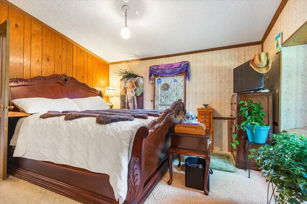 5614 E 68th Street Croton Township MI 49337