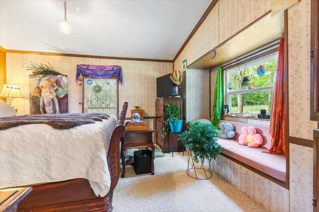 5614 E 68th Street Croton Township MI 49337