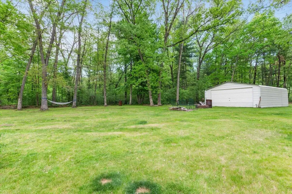 5614 E 68th Street Croton Township MI 49337