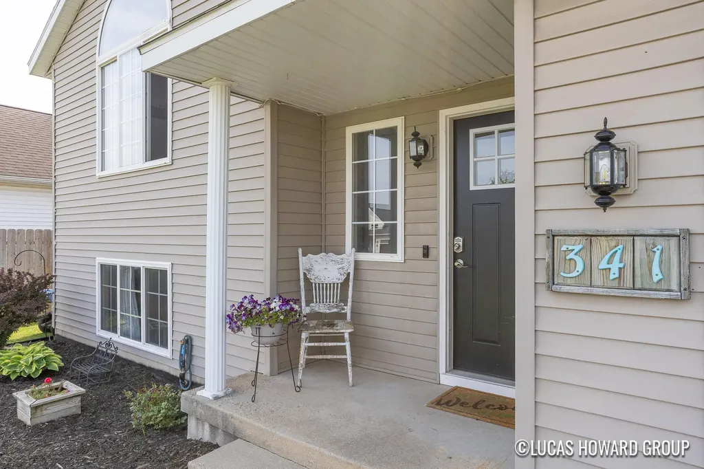 341 Pioneer Trail NE Cedar Springs City MI 49319