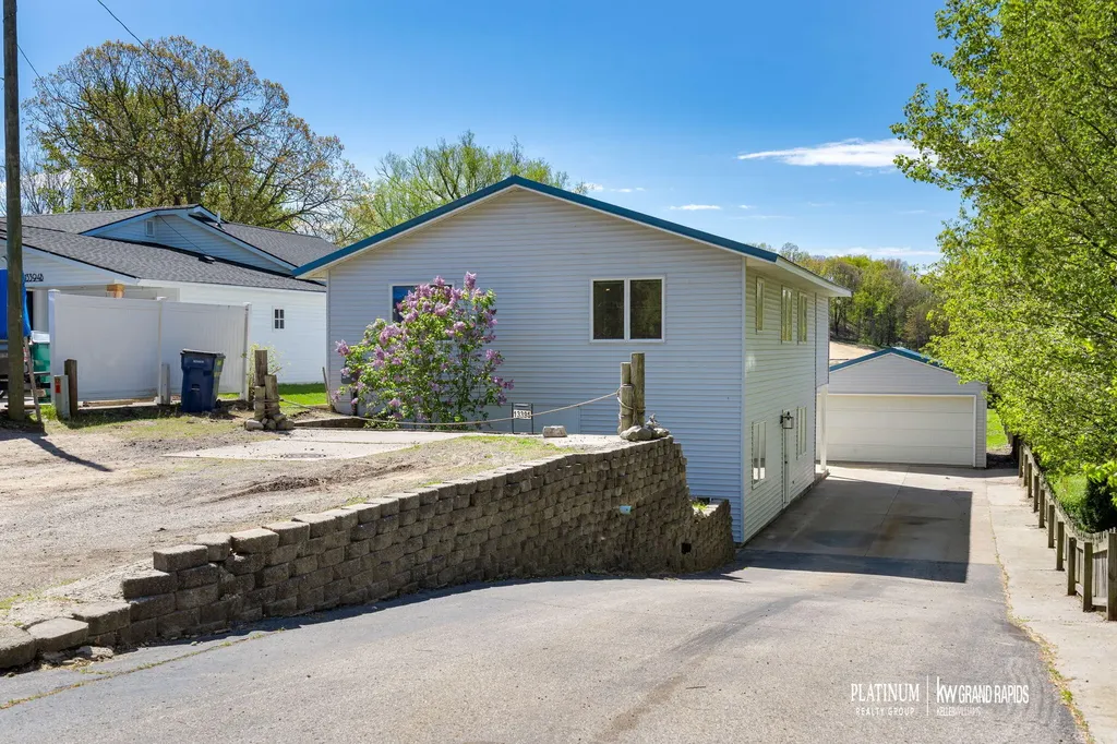 13395 Lime Lake Drive NE Solon Township MI 49345