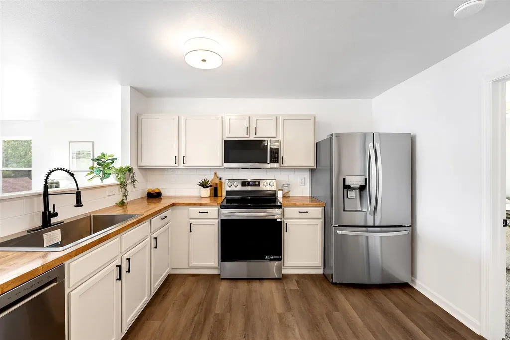6675 Cypress Bay Drive Texas Charter Township MI 49009