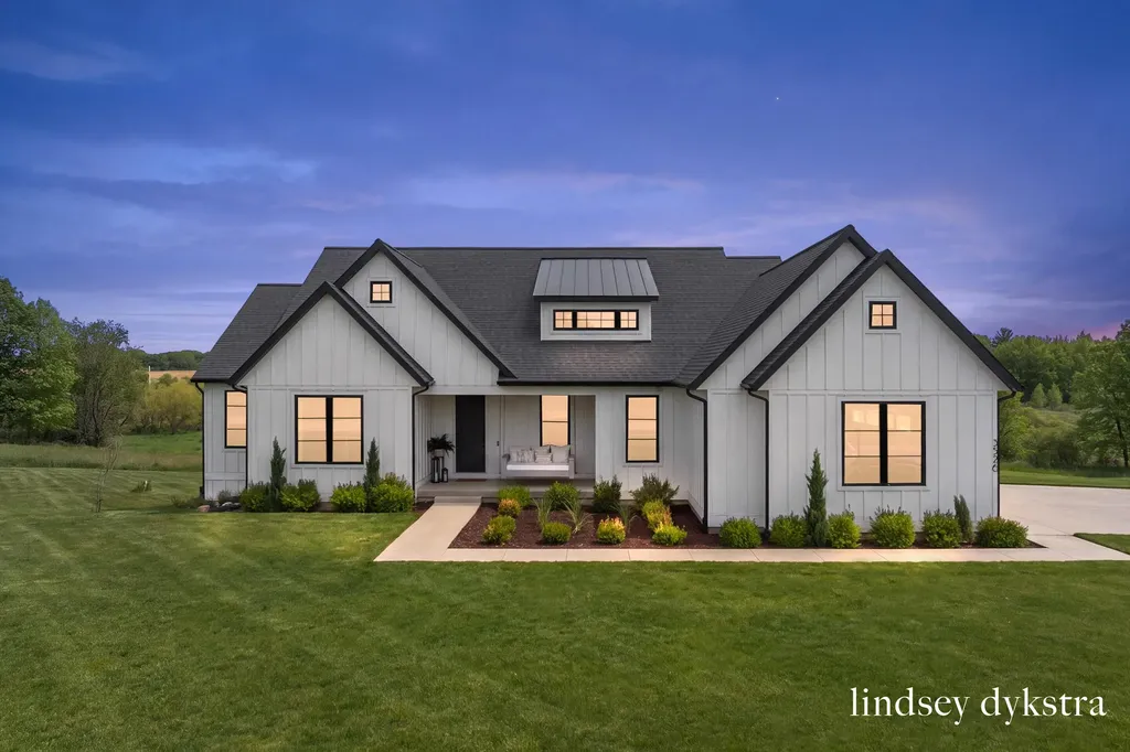 3526 Winding Stream Drive NW Walker City MI 49534