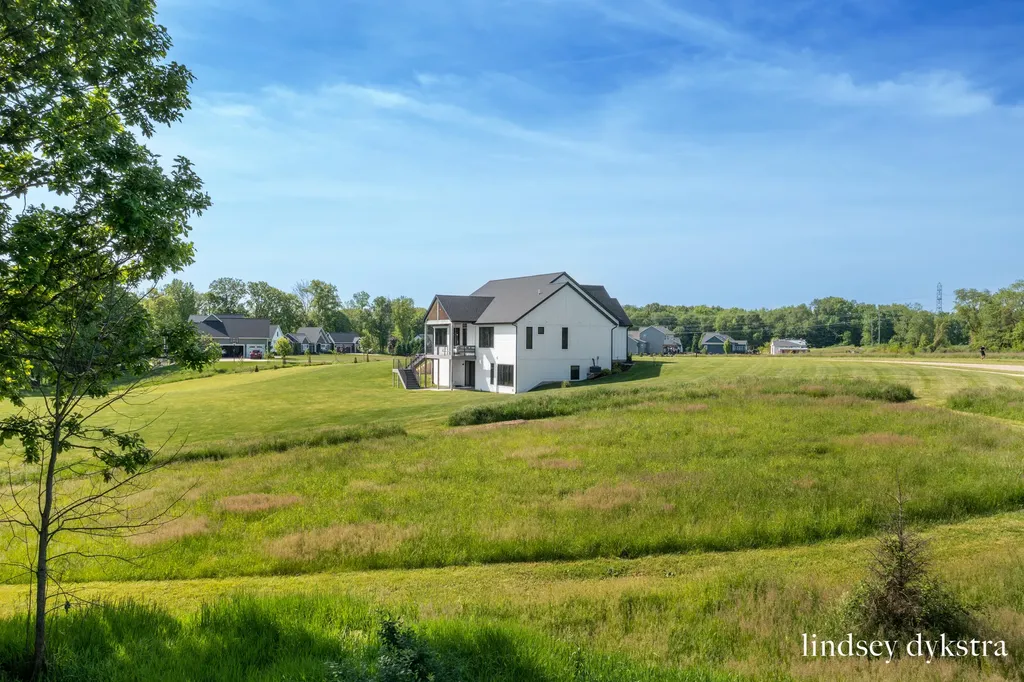 3526 Winding Stream Drive NW Walker City MI 49534