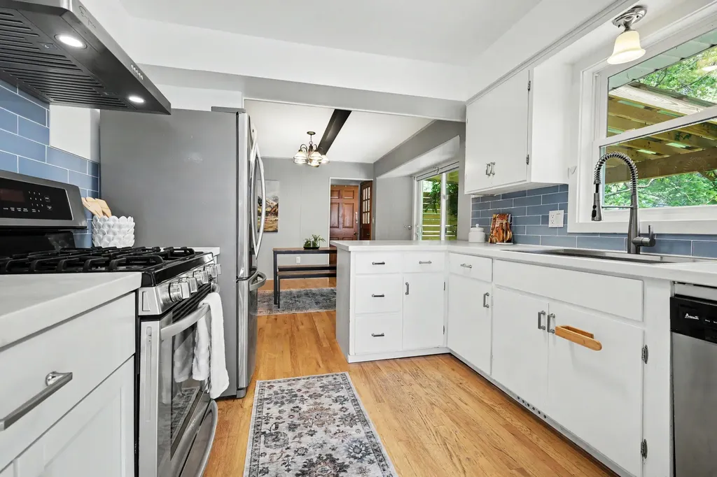 1077 Cricklewood Street SW Wyoming City MI 49509