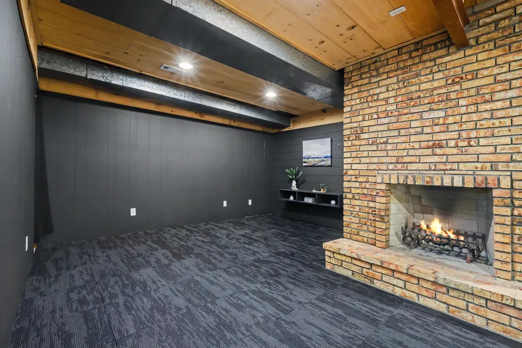 1077 Cricklewood Street SW Wyoming City MI 49509