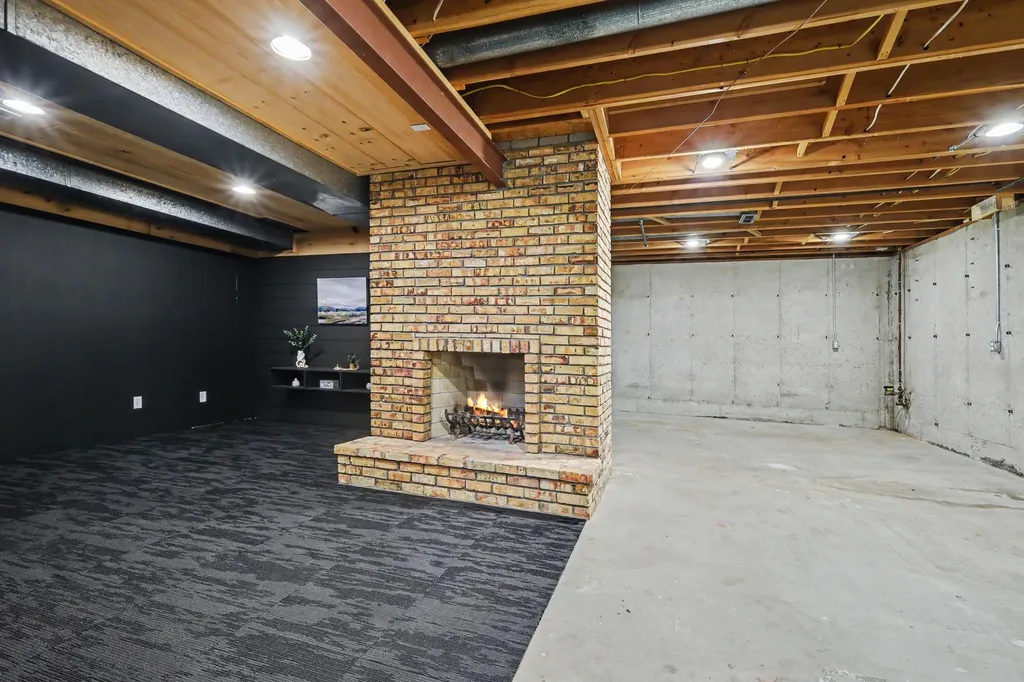 1077 Cricklewood Street SW Wyoming City MI 49509