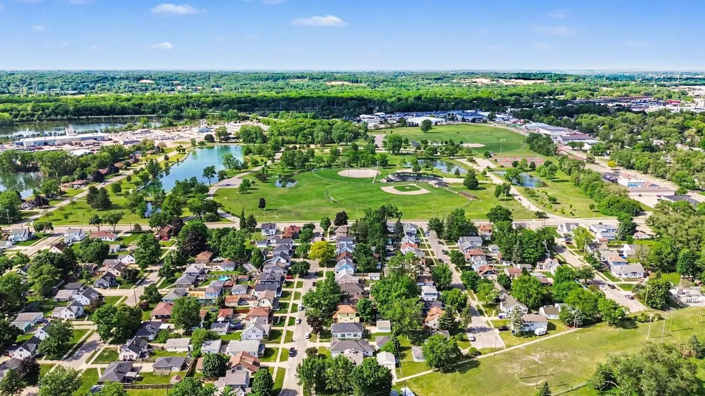2434 Lamar Avenue SW Wyoming City MI 49519