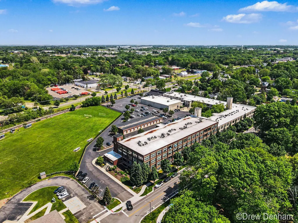 533 Columbia Avenue Holland City MI 49423