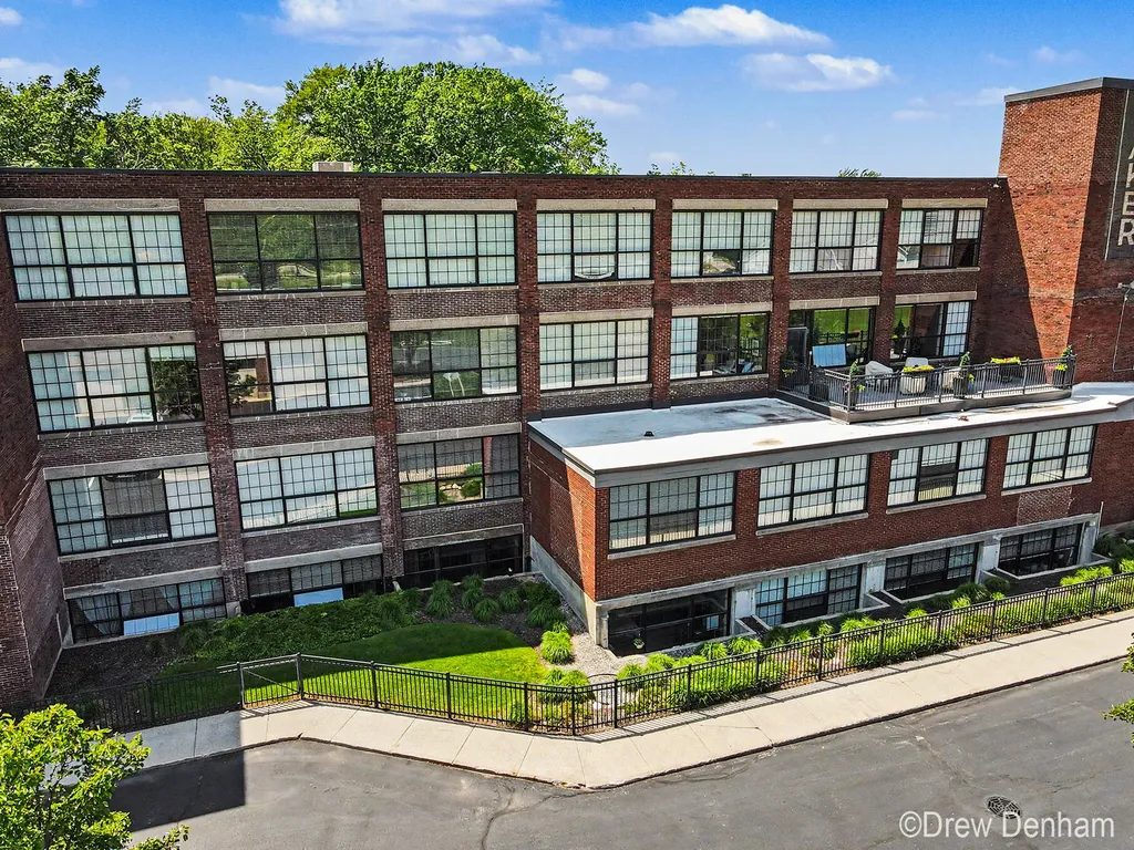 533 Columbia Avenue Holland City MI 49423