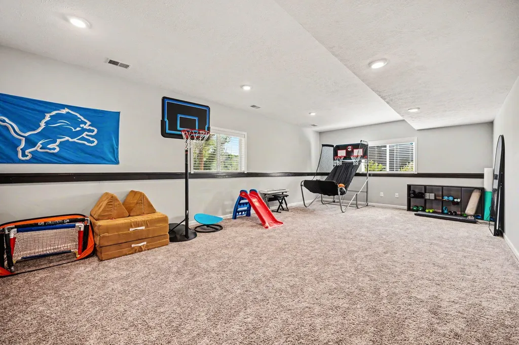 4177 Boulder View Drive NE Plainfield Charter Township MI 49306