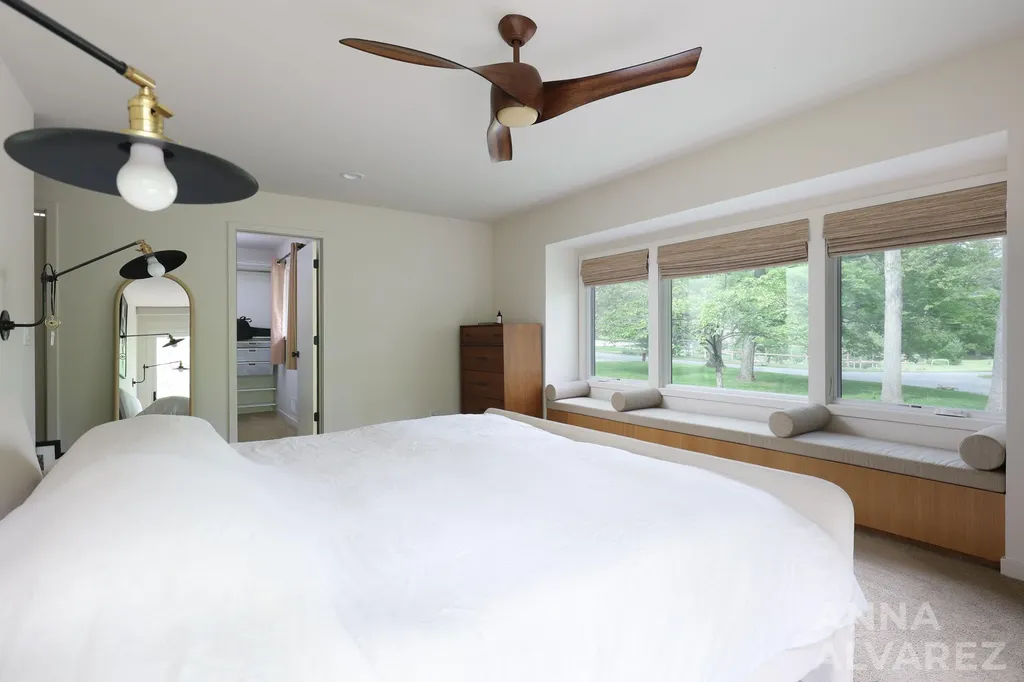 7130 Oakbrook Street SE Cascade Charter Township MI 49546