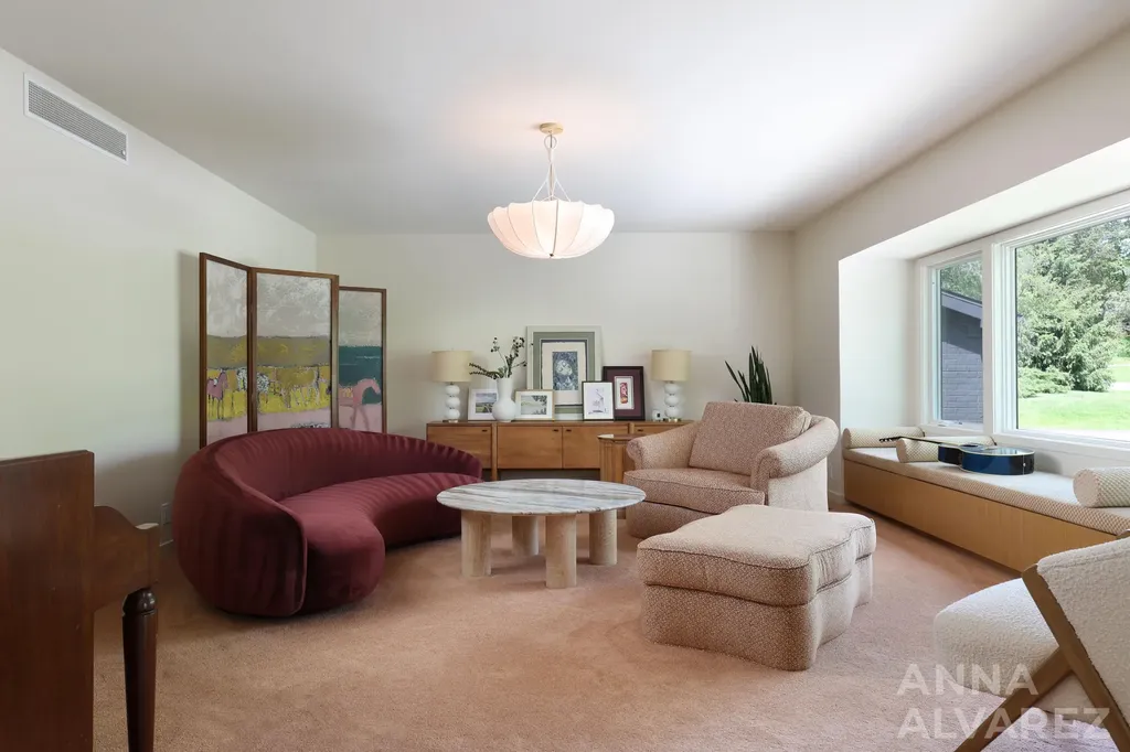 7130 Oakbrook Street SE Cascade Charter Township MI 49546