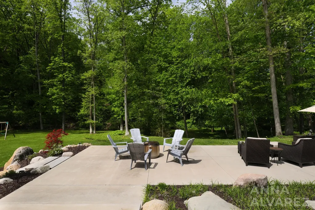 7130 Oakbrook Street SE Cascade Charter Township MI 49546