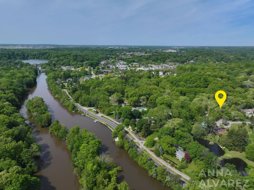 7130 Oakbrook Street SE Cascade Charter Township MI 49546