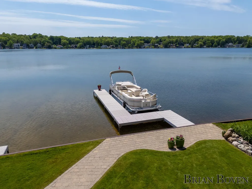 8789 Je NE Be Drive NE Courtland Township MI 49341