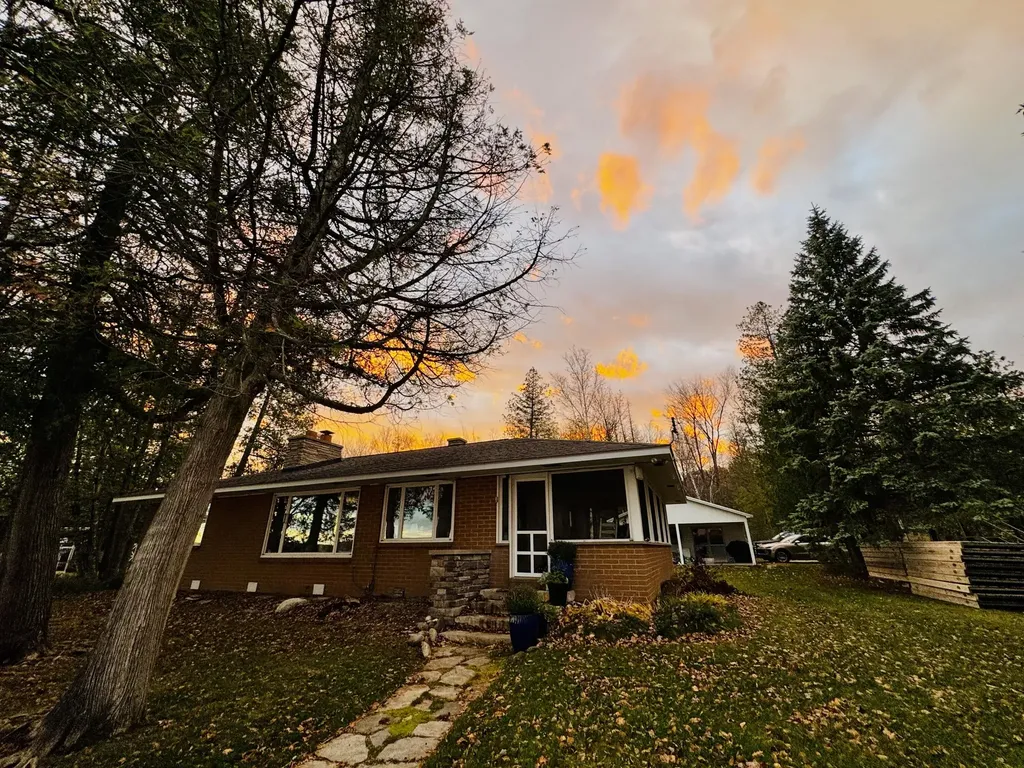 12015 SW Torch Lake Drive Milton Township MI 49676