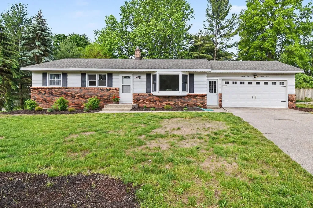 8137 Hearthway Avenue Georgetown Charter Township MI 49428