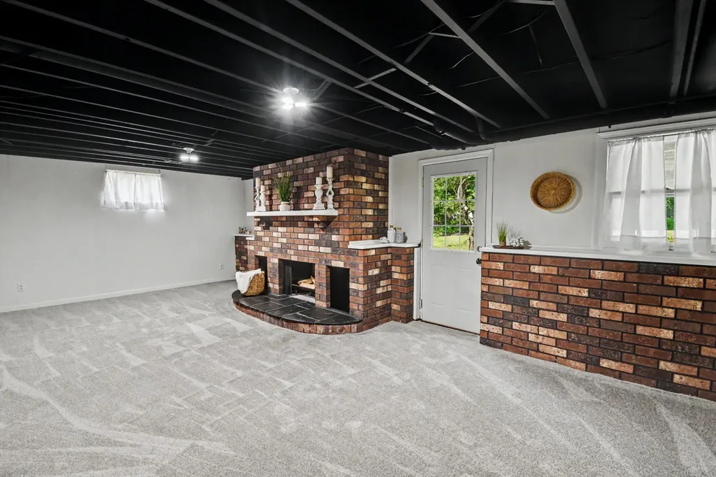 8137 Hearthway Avenue Georgetown Charter Township MI 49428