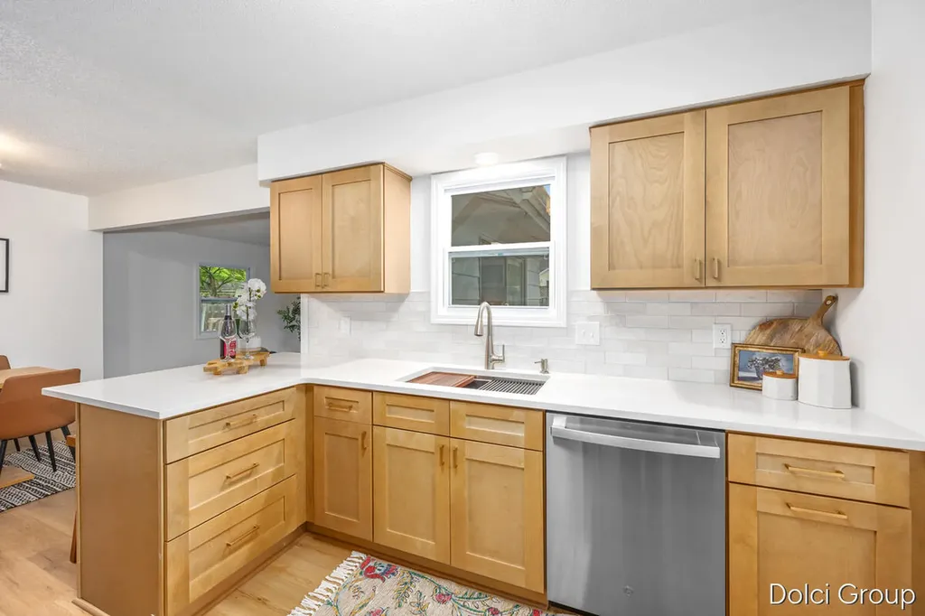 4161 Kings Row Court NW Walker City MI 49534