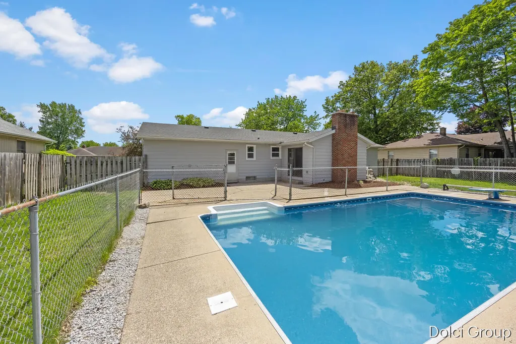 4161 Kings Row Court NW Walker City MI 49534