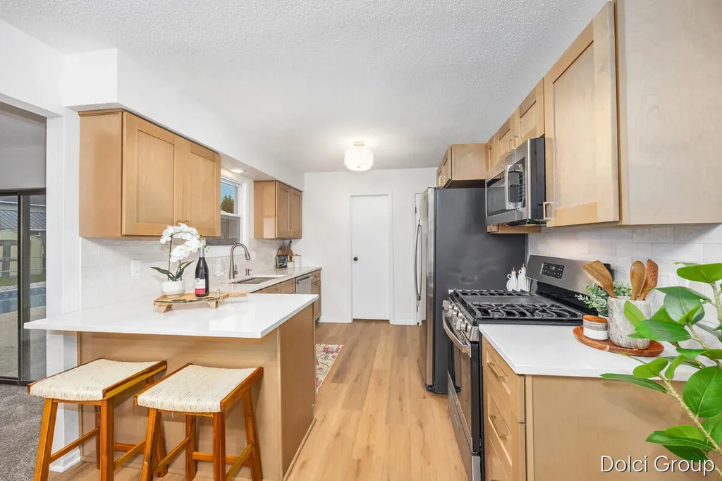 4161 Kings Row Court NW Walker City MI 49534