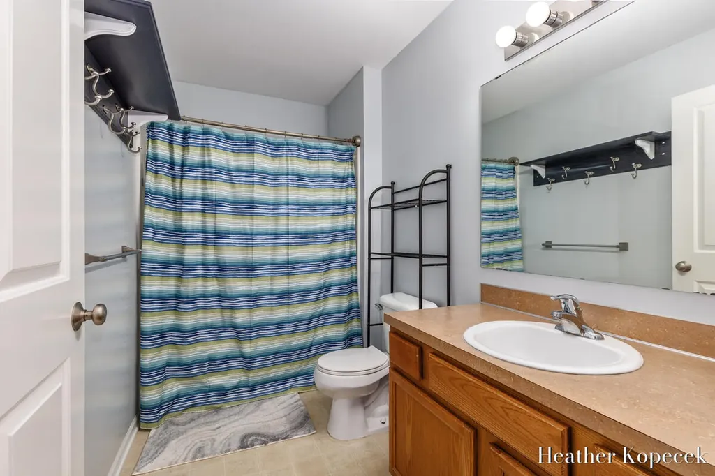 1663 Barnsley Court SE Lowell Charter Township MI 49331