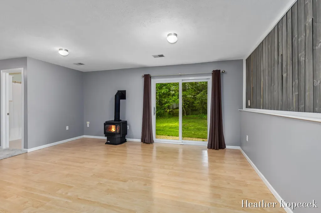 1663 Barnsley Court SE Lowell Charter Township MI 49331