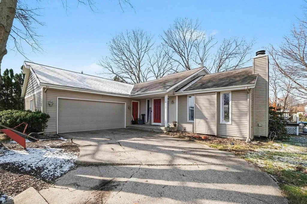 6617 Knollview Drive Georgetown Charter Township MI 49426