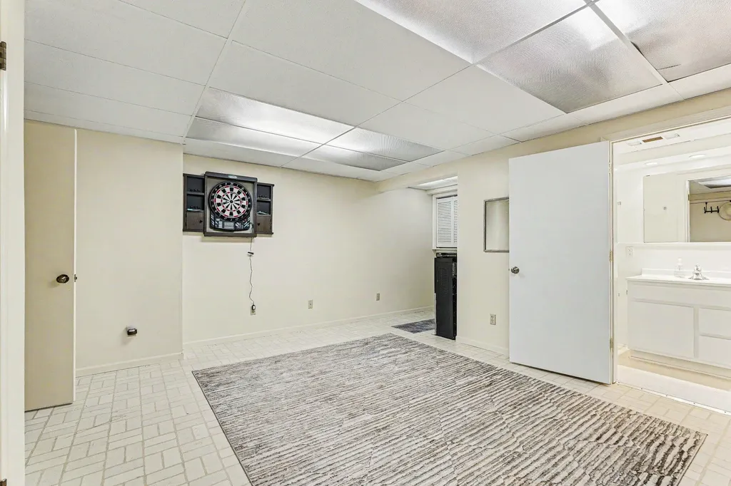 3598 Charlevoix Drive SE Cascade Charter Township MI 49546
