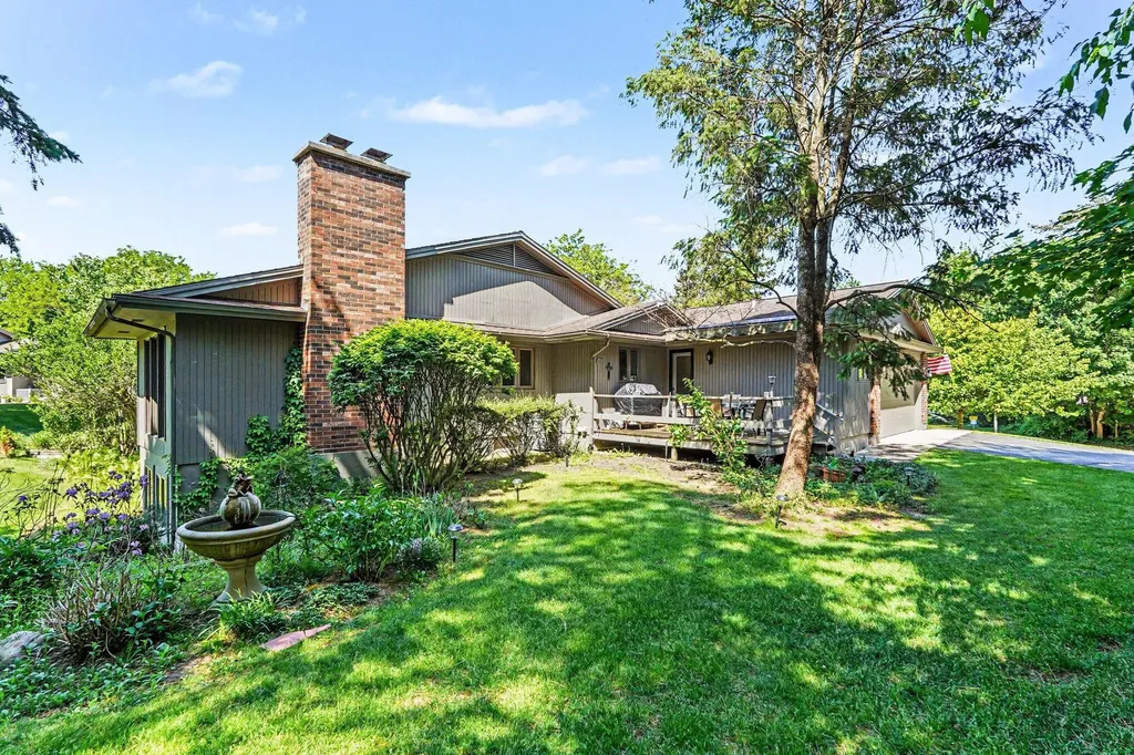 3598 Charlevoix Drive SE Cascade Charter Township MI 49546