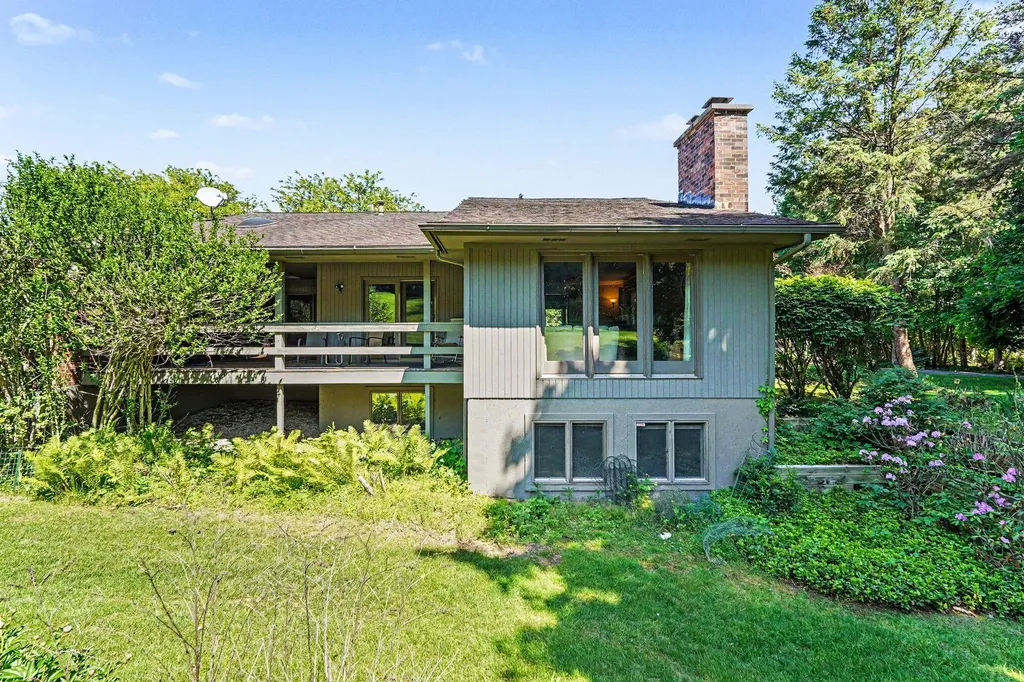 3598 Charlevoix Drive SE Cascade Charter Township MI 49546