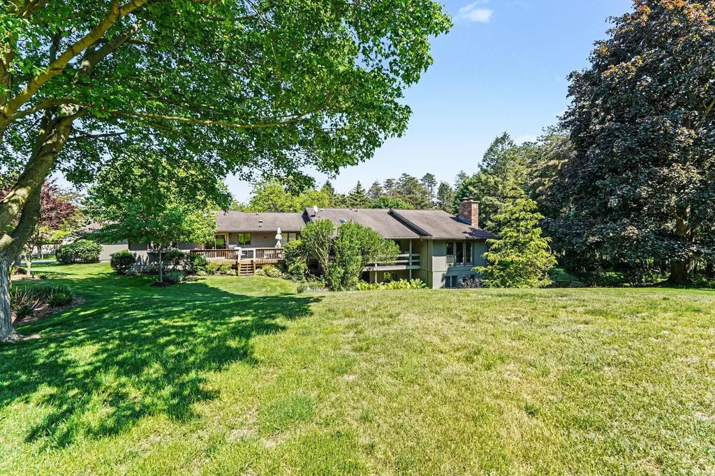 3598 Charlevoix Drive SE Cascade Charter Township MI 49546