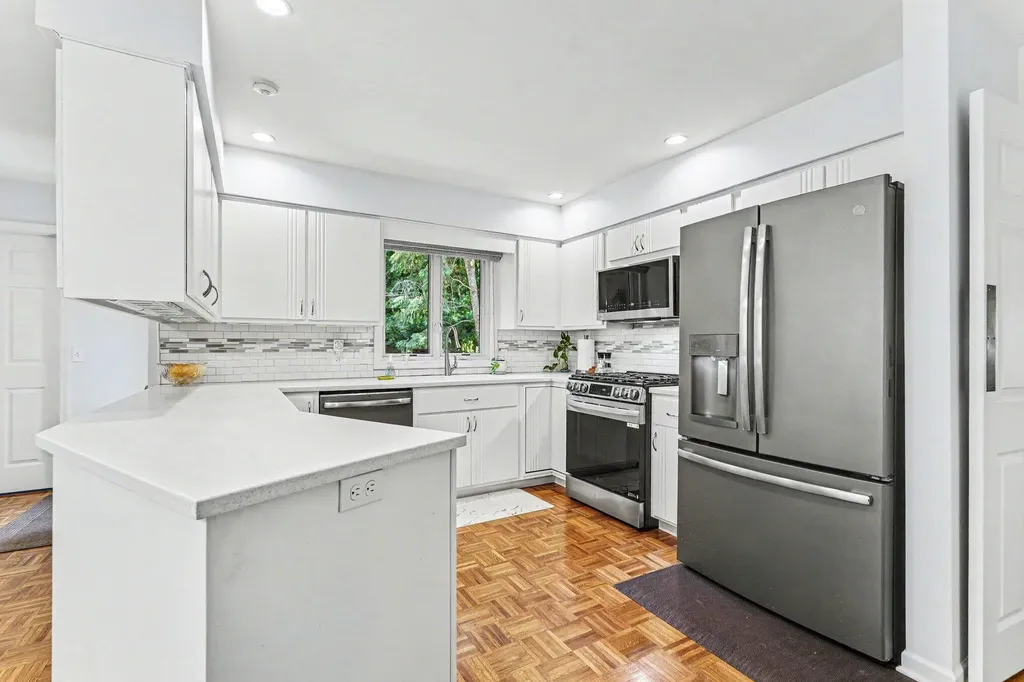 3598 Charlevoix Drive SE Cascade Charter Township MI 49546