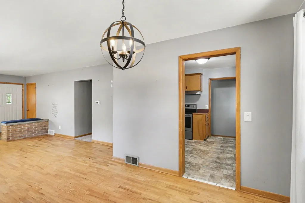 2117 Edwin Place Lansing City MI 48911