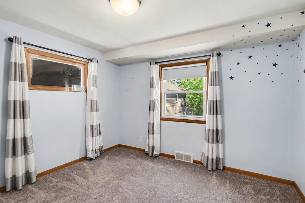 2117 Edwin Place Lansing City MI 48911