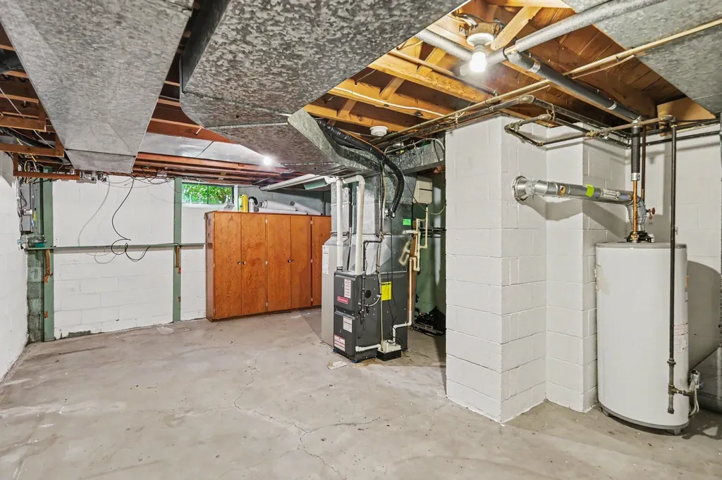 2117 Edwin Place Lansing City MI 48911